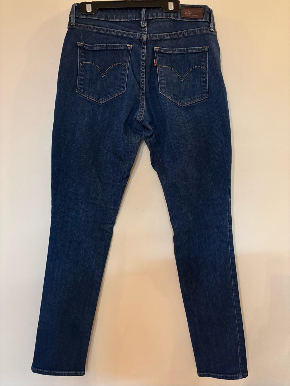 Levi's Curve ID Bold Curve Skinny Leg Jeans.
Women’s size 29.